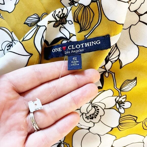 ❤️‍🔥5 for $25 One Clothing Los Angeles Floral Yellow & White Long sleeve tie ne - Picture 7 of 10